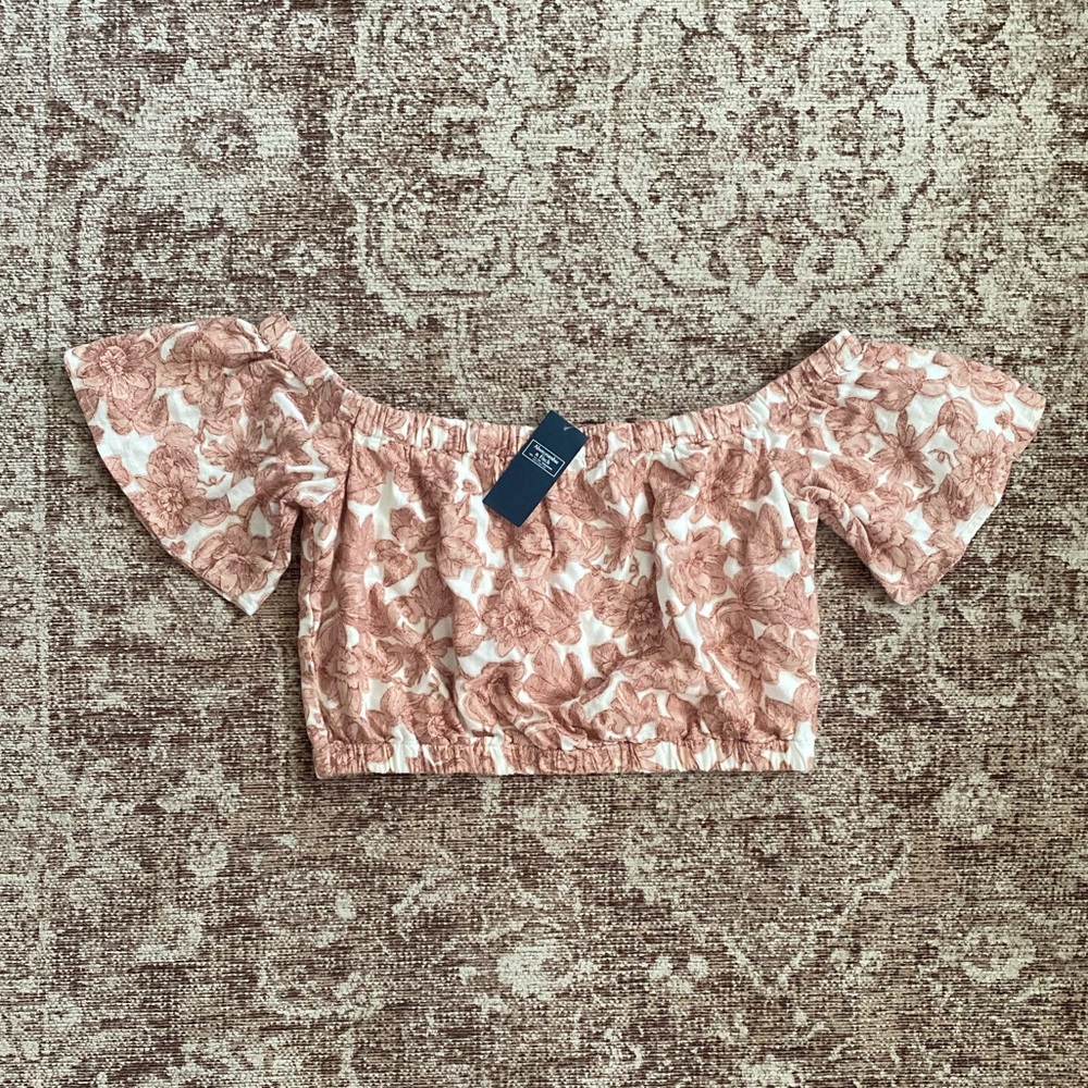 NWT Abercrombie & Fitch Floral Multicolor Off Shoulder Crop Top Size Medium